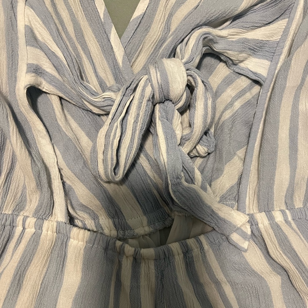 AE romper - Picture 5 of 9